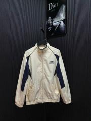 Balenciaga S-XL j4tx02