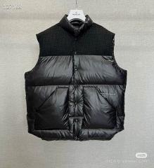 Moncler sz1-5 j4tx01
