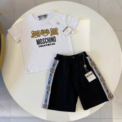 Moschino sz90-150  01