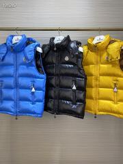 Moncler sz1-5 26yr23