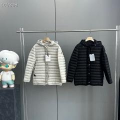 Moncler sz1-4 26yr87